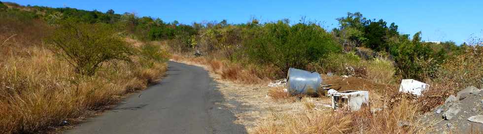 St-Paul - Entre le chemin pav et la ravine du Bernica