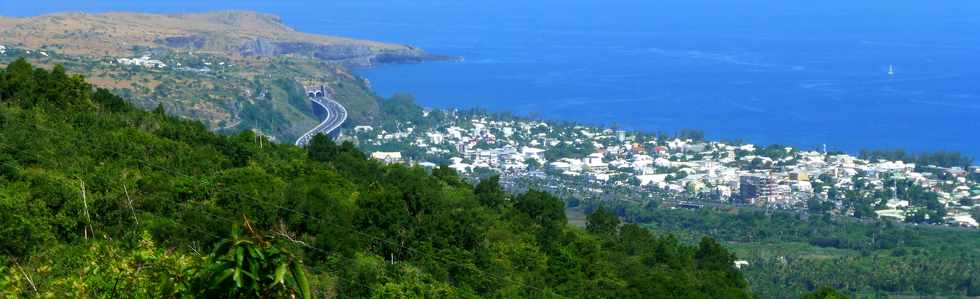 Avril 2014 - St-Paul - Tour des Roches - Chemin Macabit - Vue sur le Cap la Houssaye