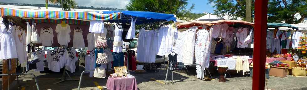 18 avril 2014 - St-Paul - Rosalie, ti train touristique - Tamarun - March forain