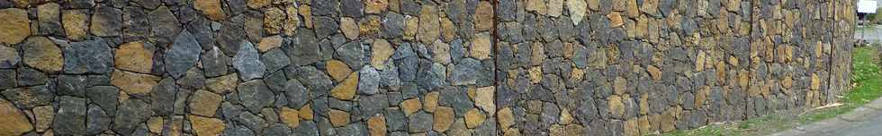 Juin 2014 - Ste-Rose - Ravine Glissante - Mur en pierres