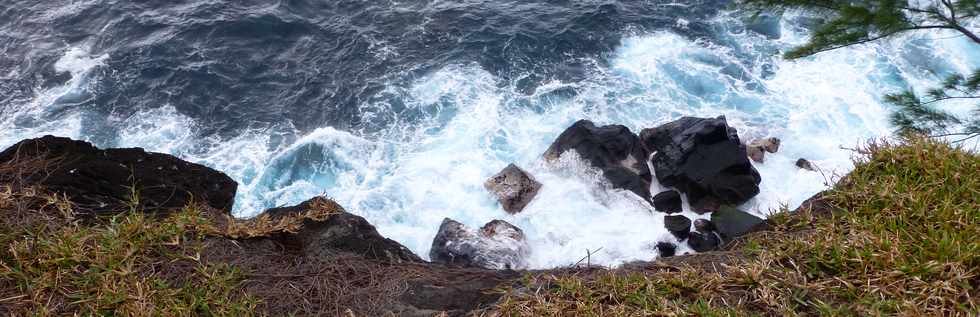 Juillet 2014 - Ste-Rose - Sentier littoral vers la coule 1977