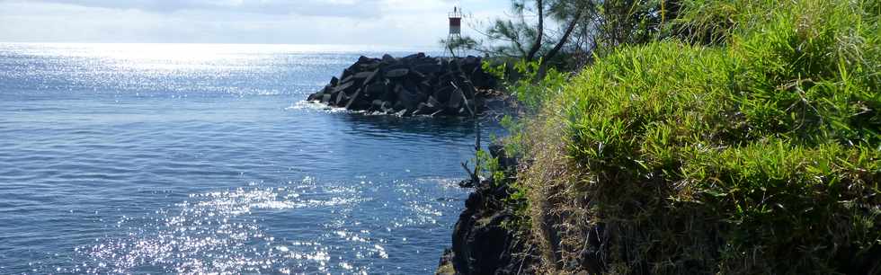 Aot 2014 - Ste-Rose - Marine - Sentier littoral vers la rivire de l'Est