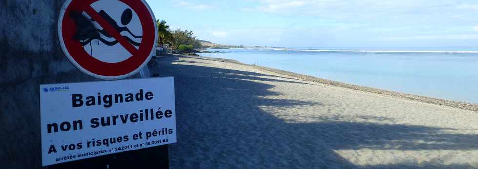 26 septembre 2014 - St-Leu - Littoral - Panneau Baignade non surveille