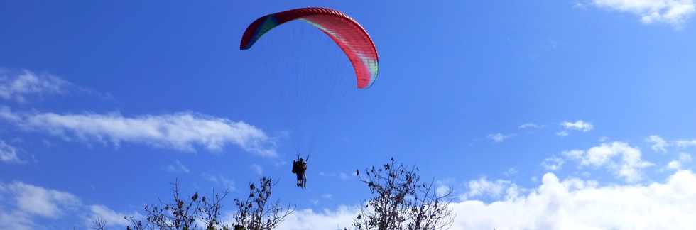 26 septembre 2014 - St-Leu - Aire d'atterrissage des parapentes