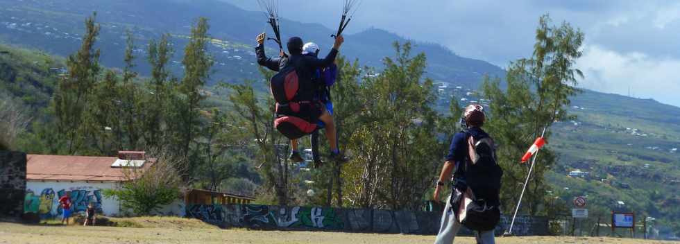 26 septembre 2014 - St-Leu - Aire d'atterrissage des parapentes