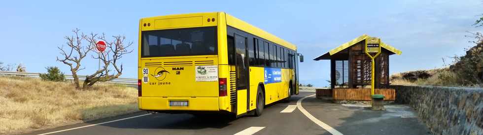 17 octobre 2014 - Saint-Leu - Arrt car jaune Pointe du sel