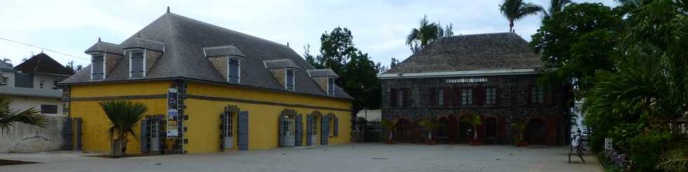 17 octobre 2014 - St-Leu - Mairie et Htel des Postes