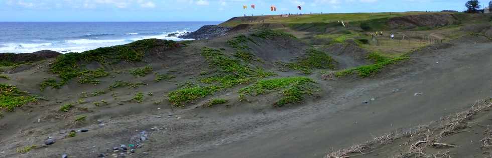 30 novembre 2014 - La Pointe du Diable, un site naturel remarquable - Histoire gologique rcente et aspects humains - Ple Valorisation du patrimoine - St-Pierre - Dunes de sable de Saline Balance -