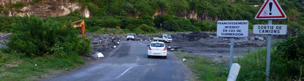 18 mars 2015 - Bras de Cilaos - Travaux - Rouverture du radier du Ouaki  aprs Haliba