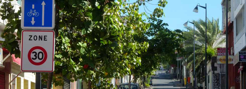 13 dcembre 2015 - St-Pierre - Double-sens cyclable