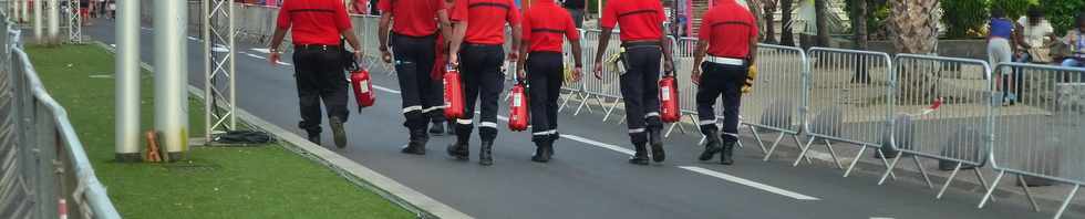 6 novembre 2016 - St-Pierre - Prparatifs de dfil du Dipavali