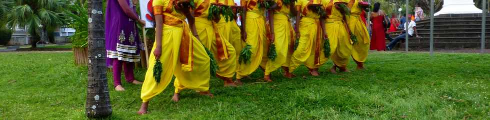 6 novembre 2016 - St-Pierre - Prparatifs de dfil du Dipavali