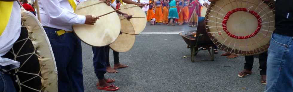 6 novembre 2016 - St-Pierre - Prparatifs de dfil du Dipavali