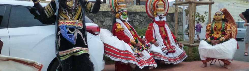 6 novembre 2016 - St-Pierre - Prparatifs de dfil du Dipavali