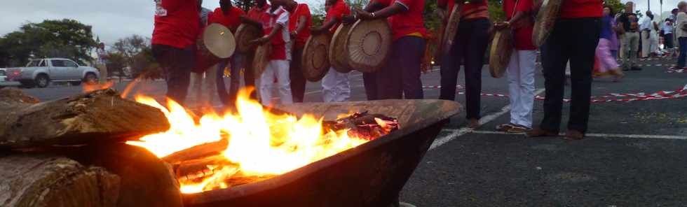 6 novembre 2016 - St-Pierre - Prparatifs de dfil du Dipavali