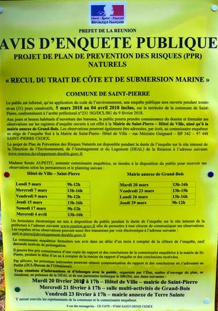 20 février 2018 - St-Pierre - Projet de plan de prévention des risques littoraux - Réunion informations et échanges avant enquête publique - DEAL- BRGM  - Panneau sur front de mer