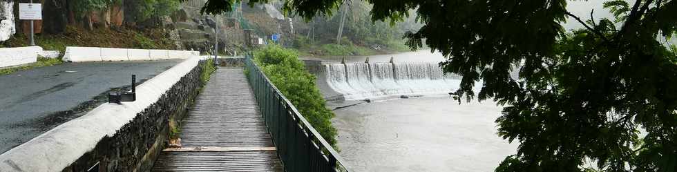 7 mars 2018 - St-Pierre - Radier de la rivire d'Abord - Cyclone Dumazile - Vent de St-Paul -