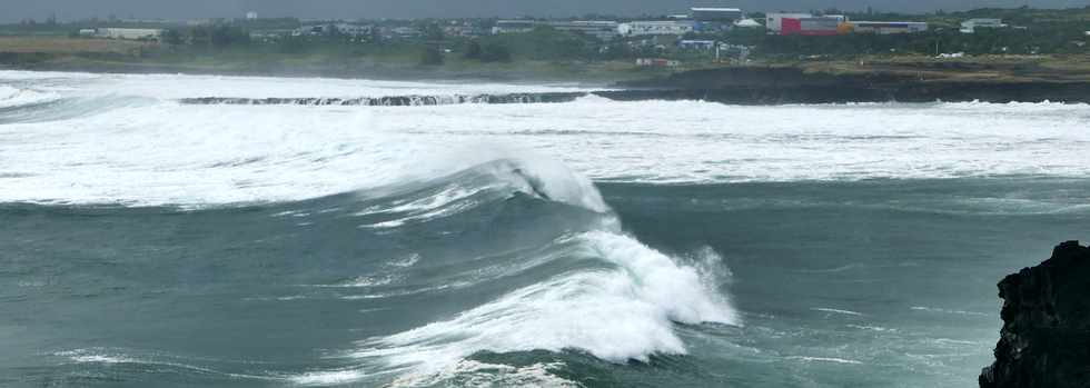 18 avril 2018 - St-Pierre - Cap Tuf - Houle sur la Pointe du Diable