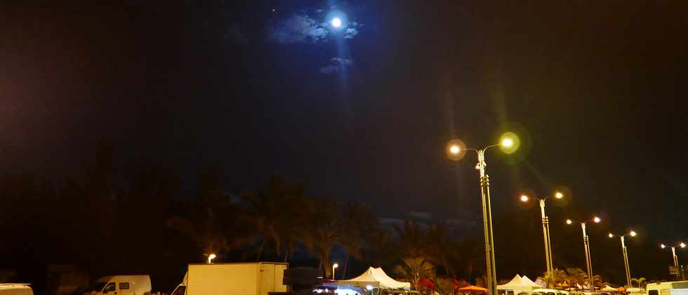 28 juillet 2018 - Ile de la Runion - Lendemain d'clipse de Lune