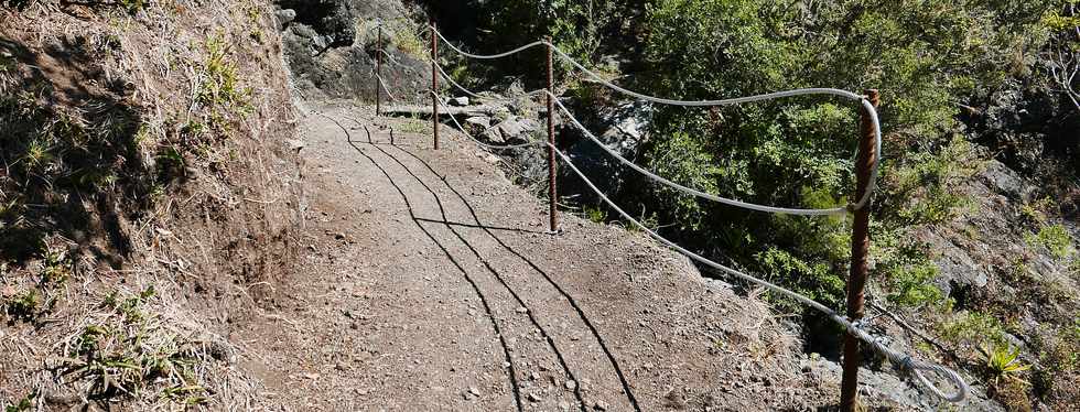 25 octobre 2018 - Cilaos - Sentier vers le col du Tabit -