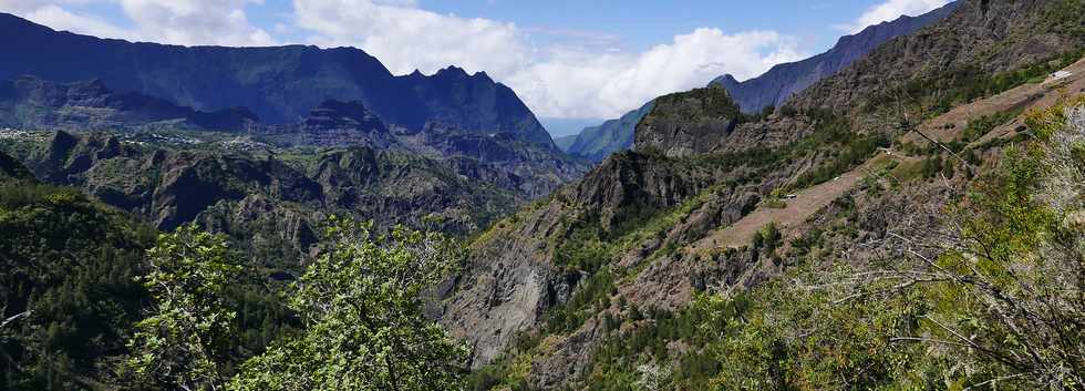 25 octobre 2018 - Cilaos - Sentier vers le col du Tabit -