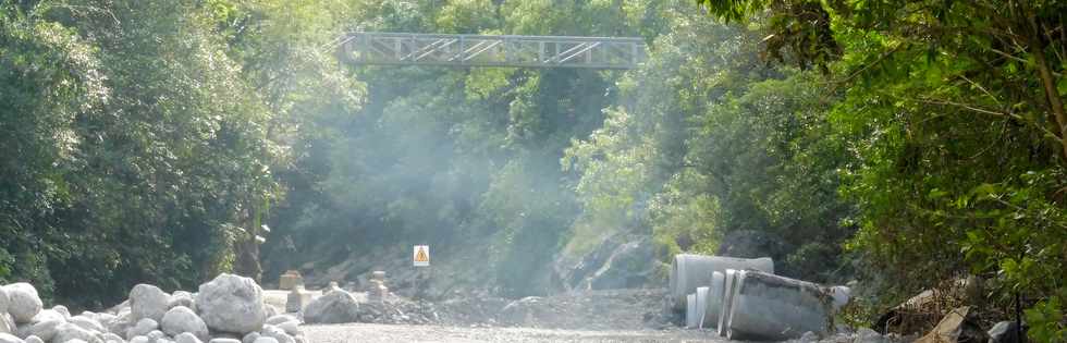 7 juillet 2019 -Remonte de la piste dans le Bras de la Plaine -