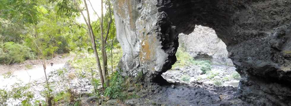 7 juillet 2019 -Remonte de la piste dans le Bras de la Plaine - Arche