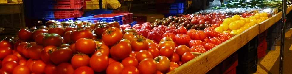 03 aot 2019 - March forain de St-Pierre - Ile de la Runion -   Tomates de Sandy