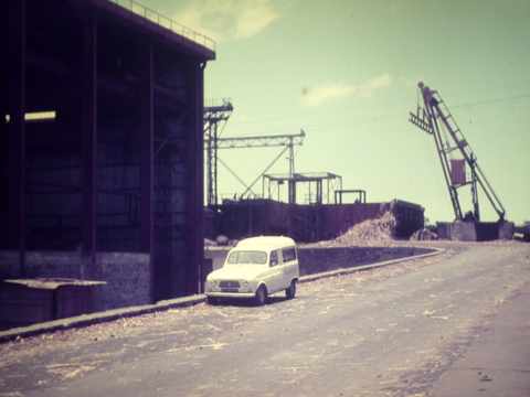 La Runion, dans les annes (19)70 - Usine sucrire Lonus Bnard du Gol