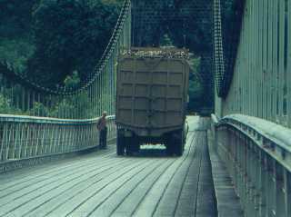 Pont suspendu rivire de l'Est (juillet 1973)