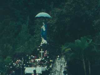 Vierge au parasol (vers 1970)
