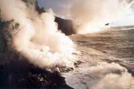 Vue du sud, arrive de la lave  la mer, le 30/08/04