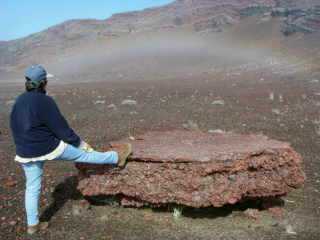 Plaque de lave scoriace - Demi-Piton Plaine des Sables