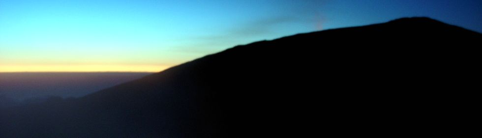 2 septembre 2006 - Lever de soleil au Piton de la Fournaise