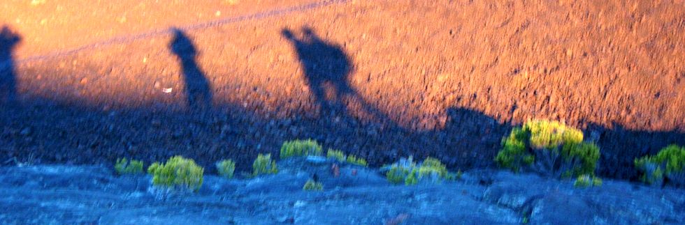 2 sept 2006 -Ombres de randonneurs sur le Formica Leo