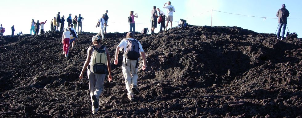 2 sept 2006 -Mont�e au crat�re Dolomieu