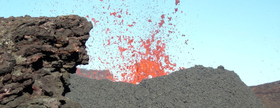 2 sept 2006 - Eruption dans le crat�re Dolomieu