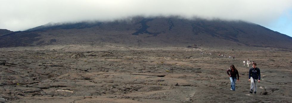 2 sept 2006 - Piton de la Fournaise dans les nuages