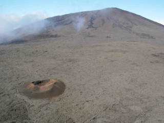 Piton de la Fournaise et Formica Lo