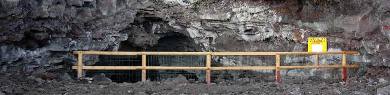 "La Caverne", tunnel de lave effondr, coule 2007