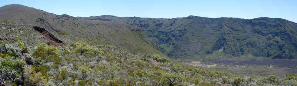 Piton Hay et Fond de la rivire de l'Est