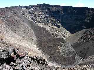 Intrieur du cratre Dolomieu effondr (mars 2010)