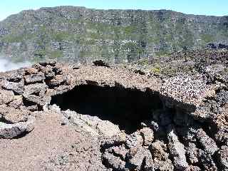 Tunnel de lave effondr