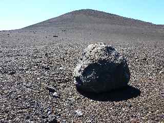 Piton Chisny, bombe volcanique