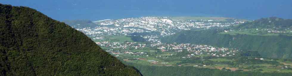 St-Joseph depuis le sommet du Piton du Rond de Langevin