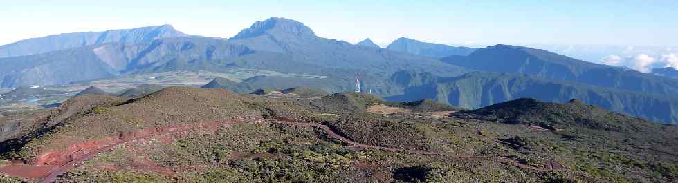 Du haut du Piton des Feux  Mauzac, vers le nord-ouest