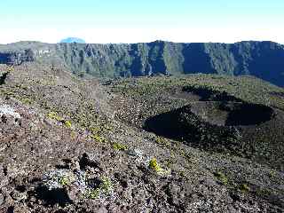 Cratre dans le Piton Hay