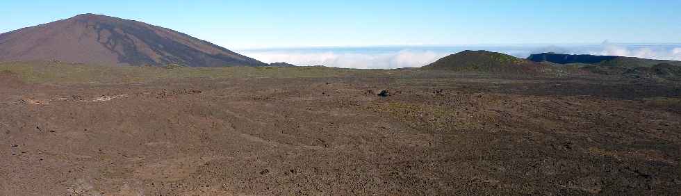 Piton de la Fournaise et Piton Rouge