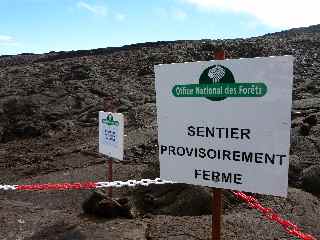 Fermeture du sentier vers le Dolomieu