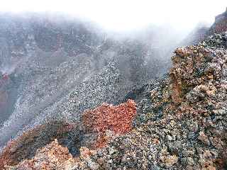 Point d'observation du cratère Dolomieu - Intérieur du cratère